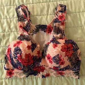 Yr END SALE‼️Victoria's Secret PINK Floral Lace Bralette.  Sz SP
